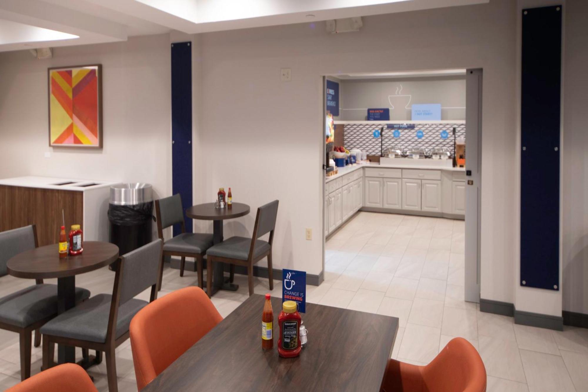 Holiday Inn Express Suites Little Rock West By Ihg Екстер'єр фото